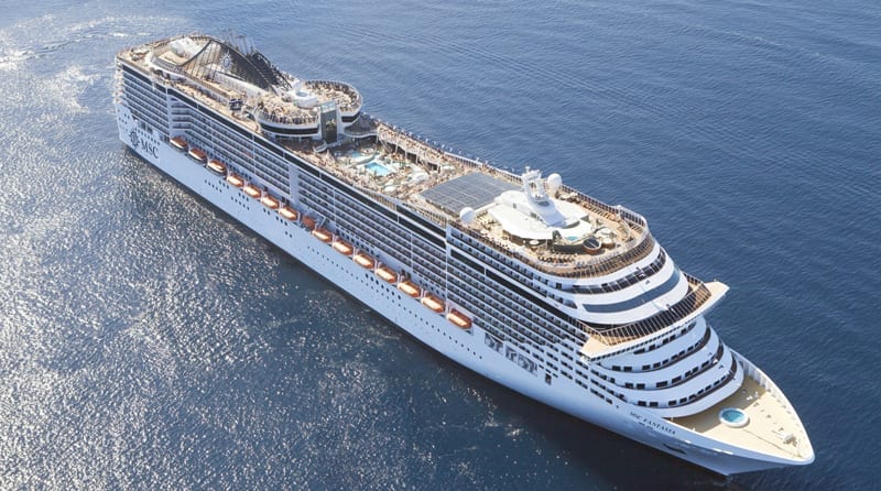 MSC Fantasia, Santorini