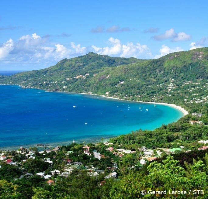 IMG8-Bay-of-Beau-Vallon