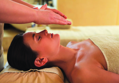 spa-loccitane-visual-with-model-2-copia