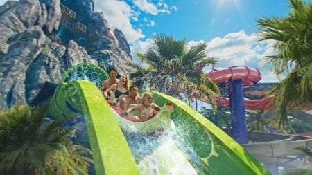 krakatauaquacoasteratvolcanobay