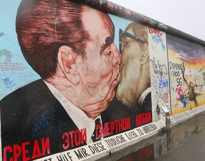 the-mortal-kiss