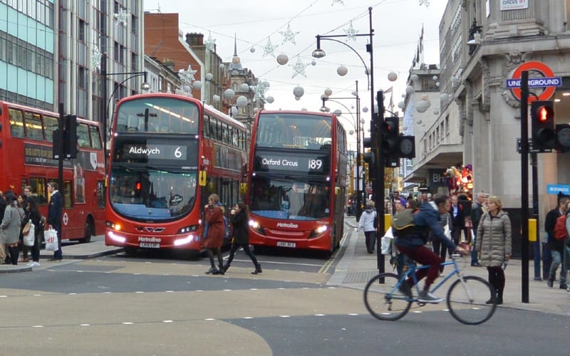 ônibus de dois andares em Londres