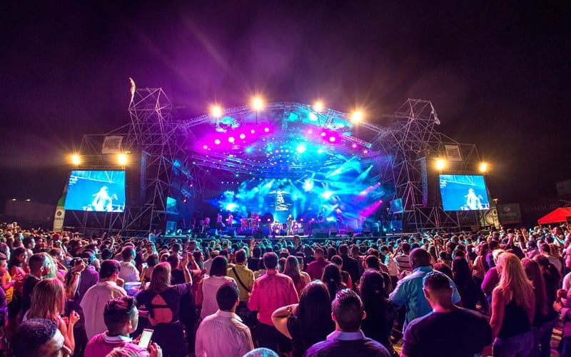 Aruba celebra 70 anos de Carnaval