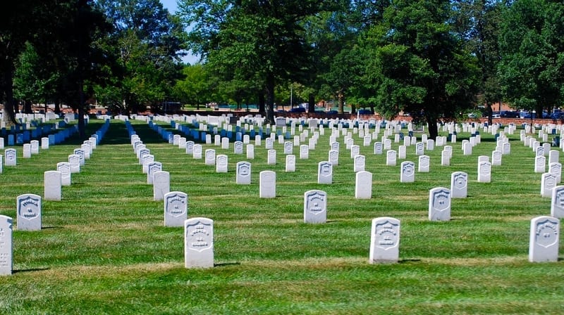 CEMITÉRIO NACIONAL DE ARLINGTON
