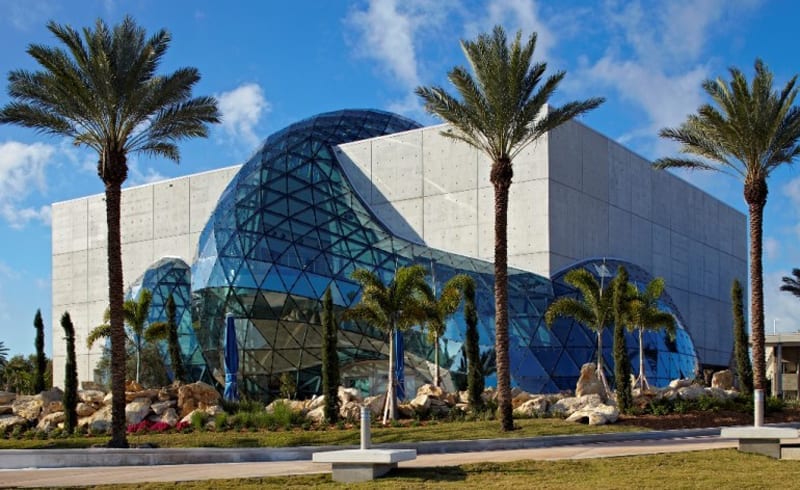 Museu Salvador Dali em St. Pete-Clearwater