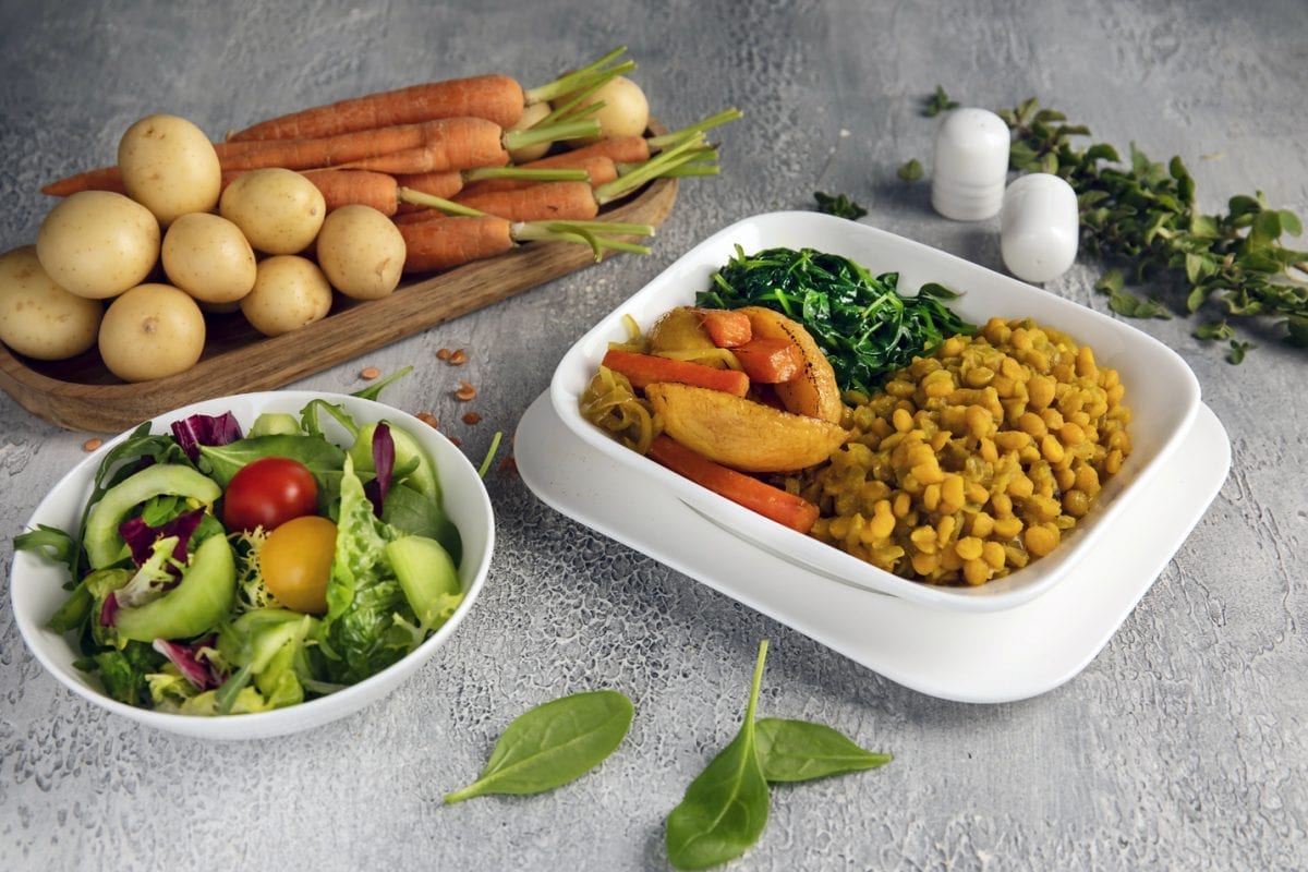 Emirates expande menu vegano com receitas inovadoras