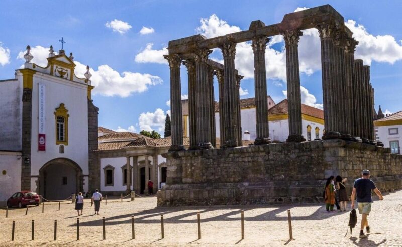 Templo romano em Évora no Alentejo