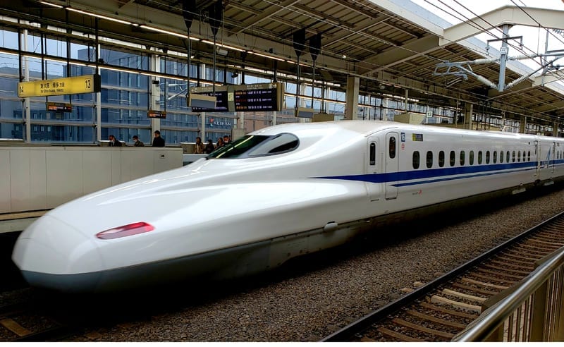 Shinkansen, o famoso trem-bala