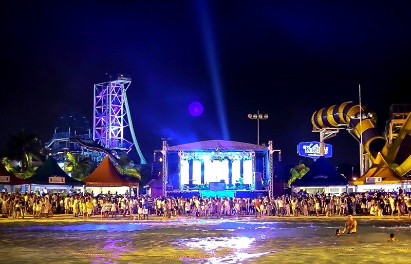 Festa de Réveillon no Wet’n Wild