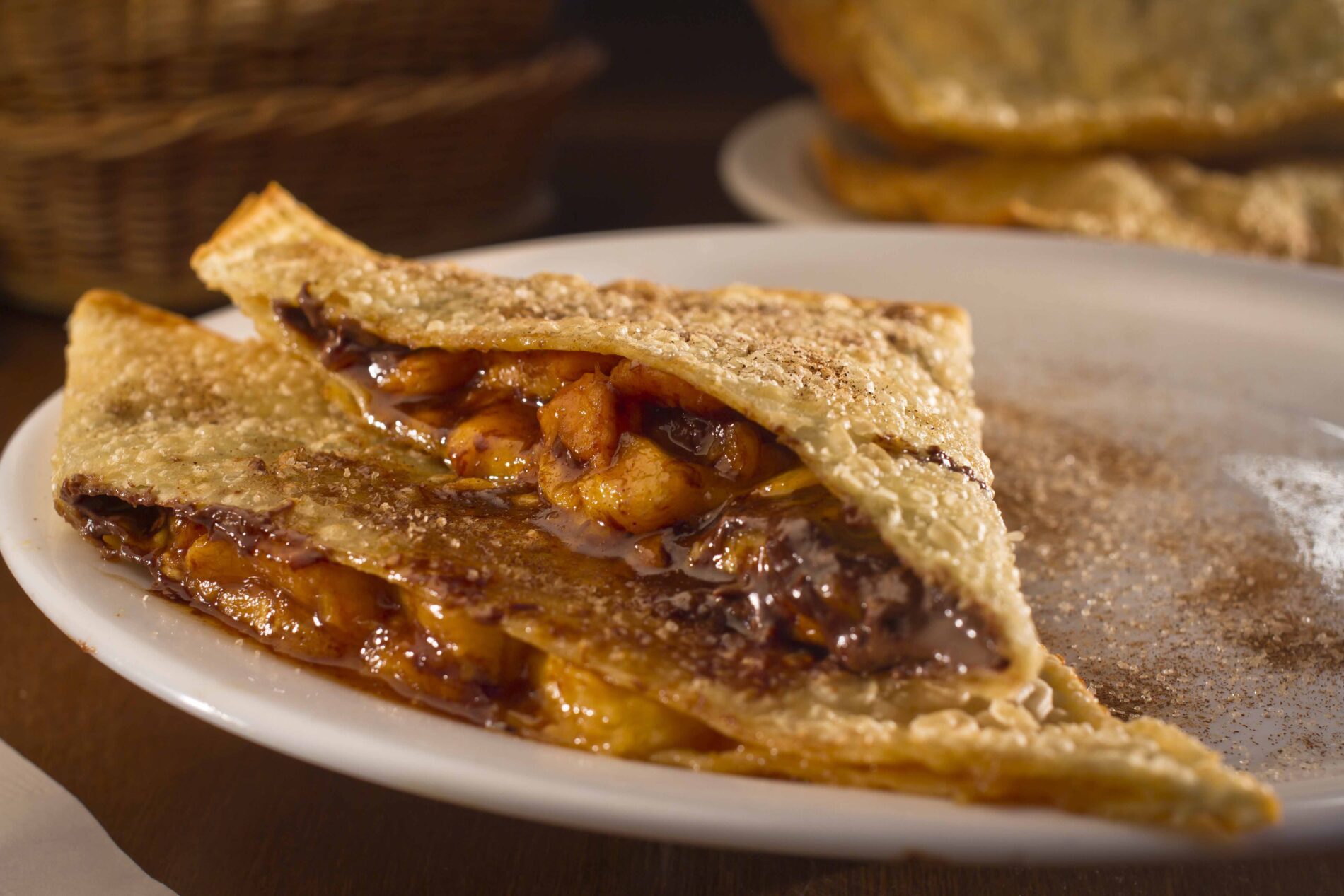 Pastel de Banana Caramelizada com Chocolate do Mortadela Brasil