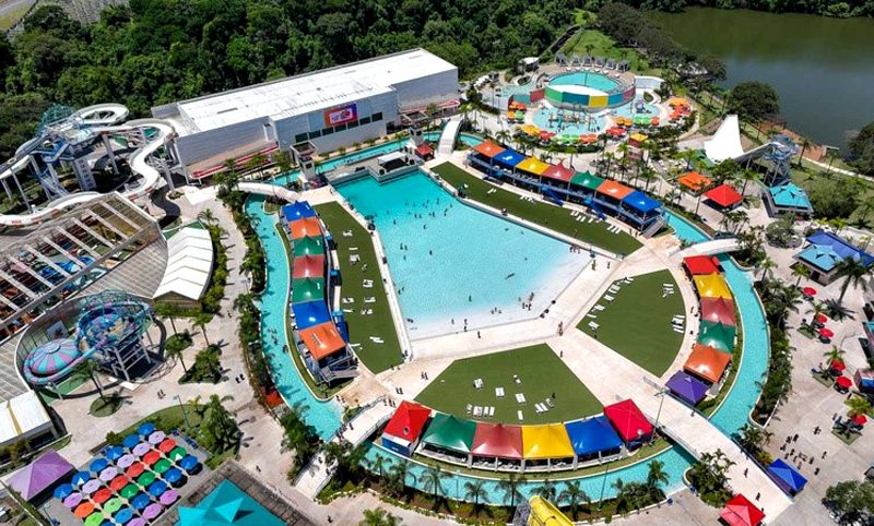 Lagoon Beach Club
