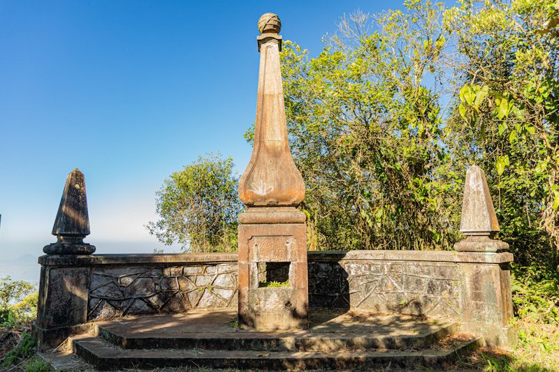 Caminhos do Mar: Monumento do Pico