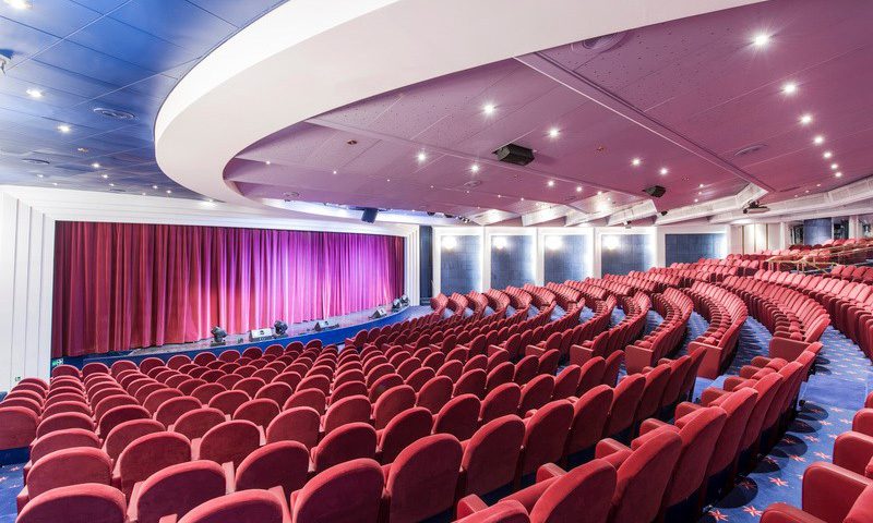 Teatro The Broadway no MSC Lirica