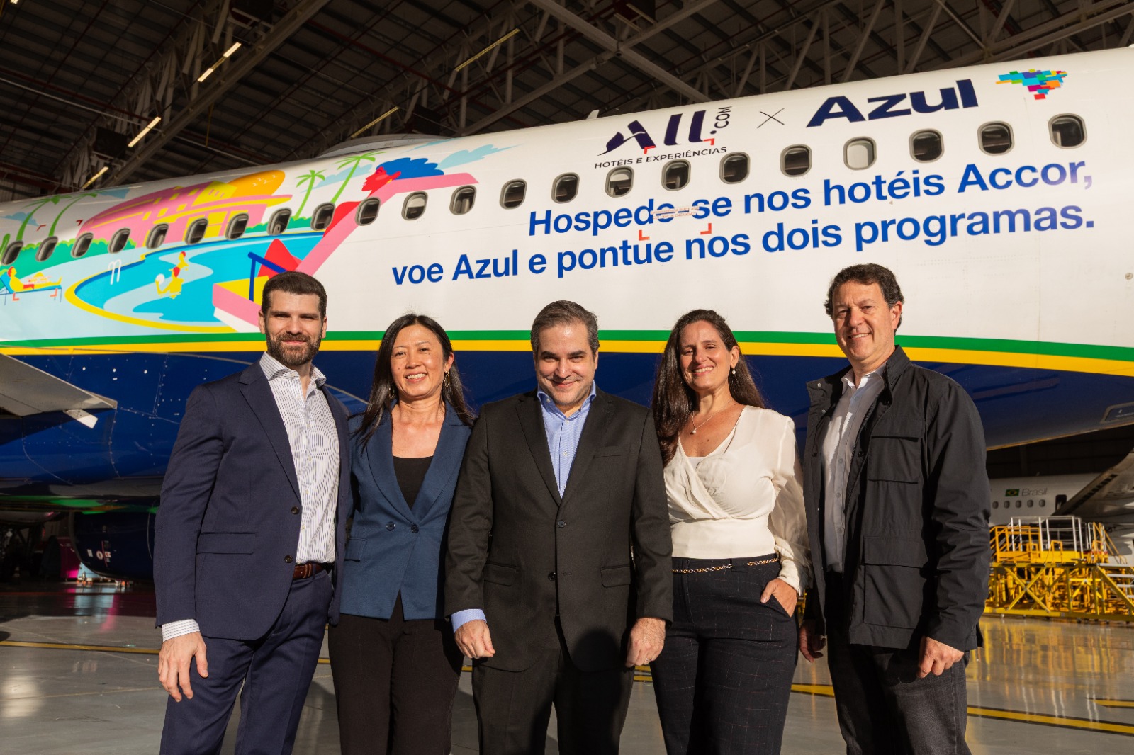 Accor e Azul: parceria tem aeronave temática e benefício exclusivo