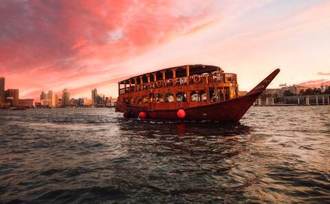 Dubai a dois: romance de luxo nas alturas