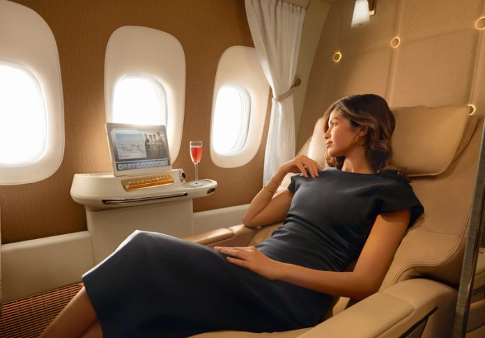 Emirates oferece Dom Pérignon Rosé 2009 na primeira classe