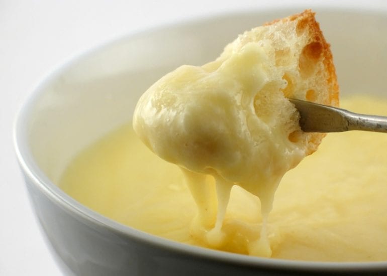 Receita de domingo fondue de no pão italiano