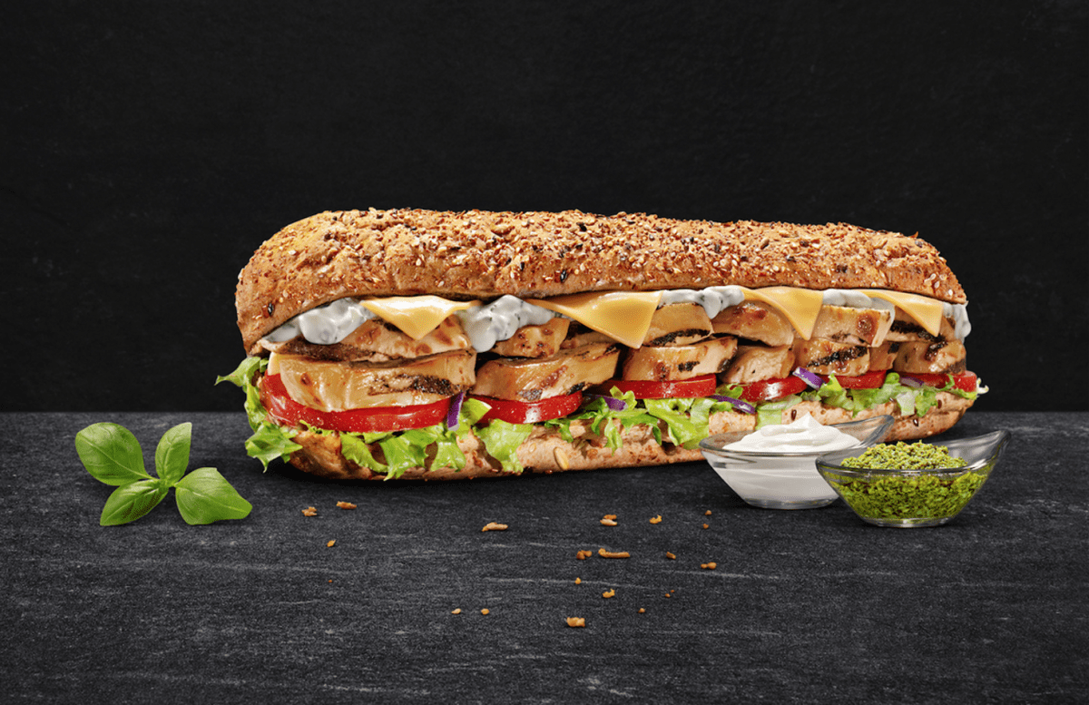 SUBWAY® realiza promoção “Compre um. Ganhe outro”