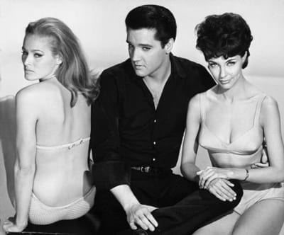 Elvis Presley com Ursula Andress e Elza Cárdenas no filme "O Seresteiro de Acapulco"