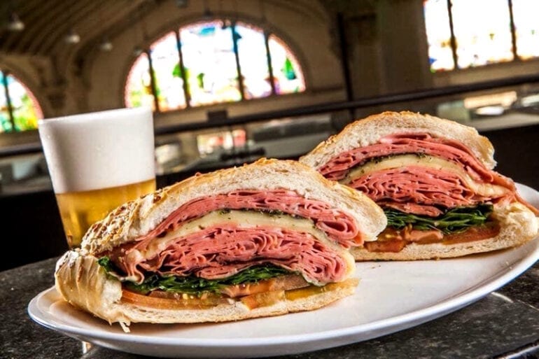 Com chope em dobro, Mortadela Brasil reabre ao público no Mercadão de