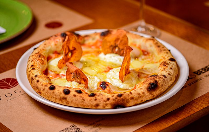 Foglia Forneria Artigianale: Pizza Pera e Cabra