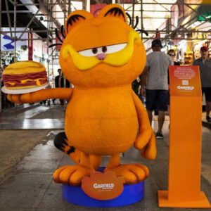 Garfield, o gato mais famoso do mundo, no Mercadão