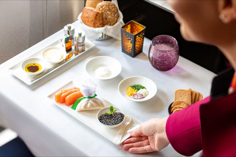 Qatar Airways adiciona caviar ao menu da Classe Executiva