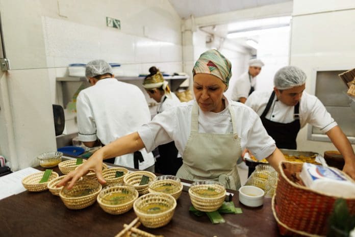 Gol lança nova rota Manaus-Bogotá com jantar amazônico