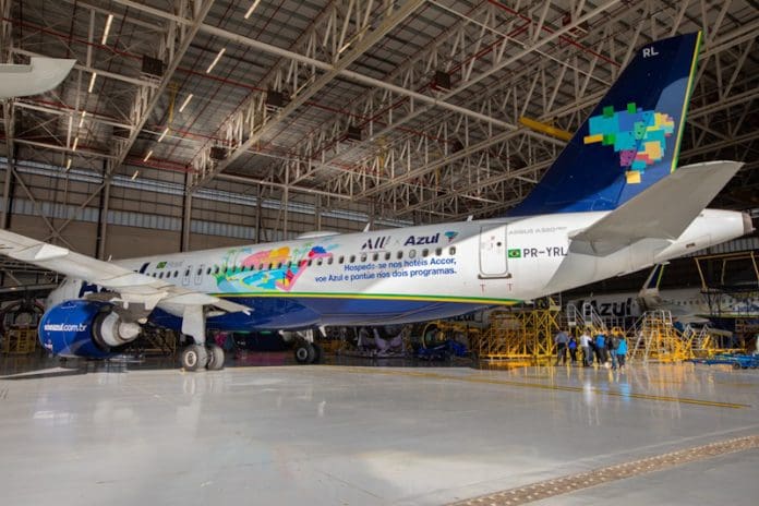 Accor e Azul: parceria tem aeronave temática e benefício exclusivo