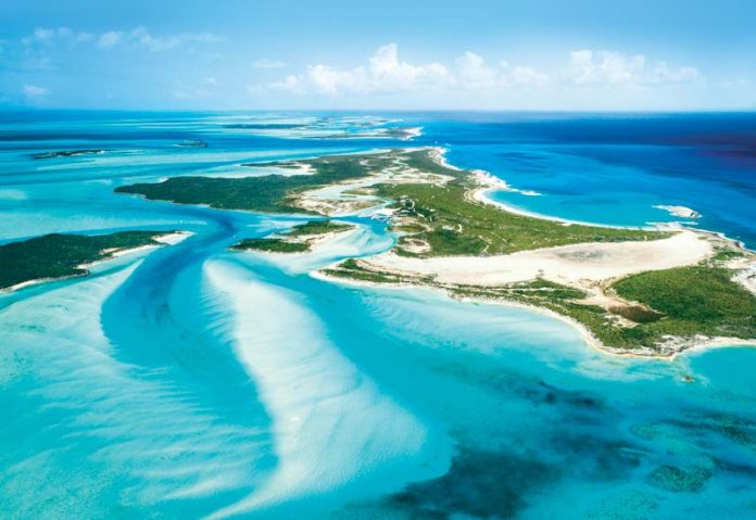 Bahamas lança campanha turística com Lenny Kravitz