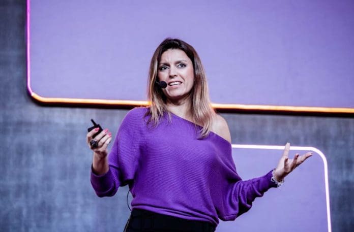 Thais Medina é a nova embaixadora da Linkka Seguro