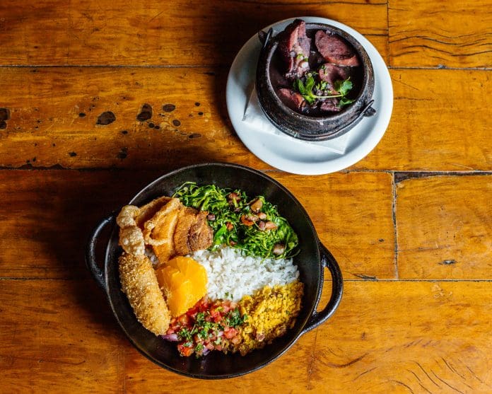 Bar Brahma Granja Viana: feijoada todo dia chegando em casa