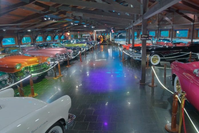 Hollywood Dream Cars completa 28 anos encantando turistas