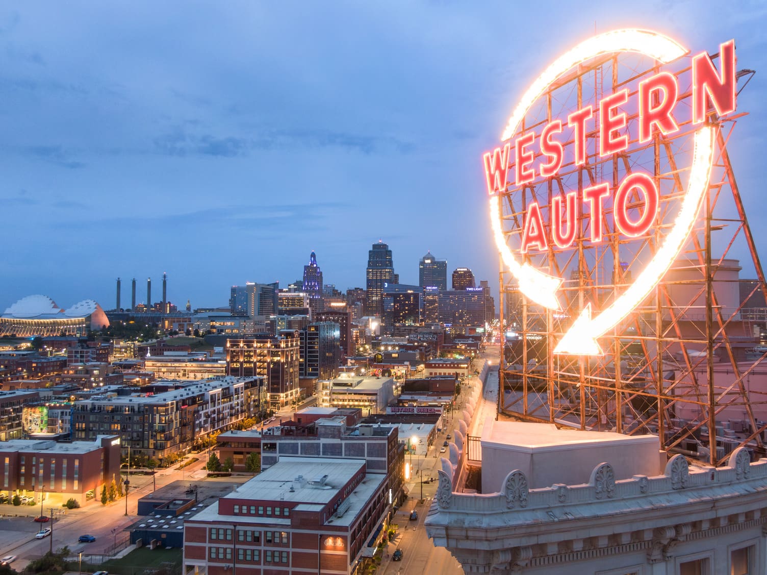 Western Auto Skyline, Missouri