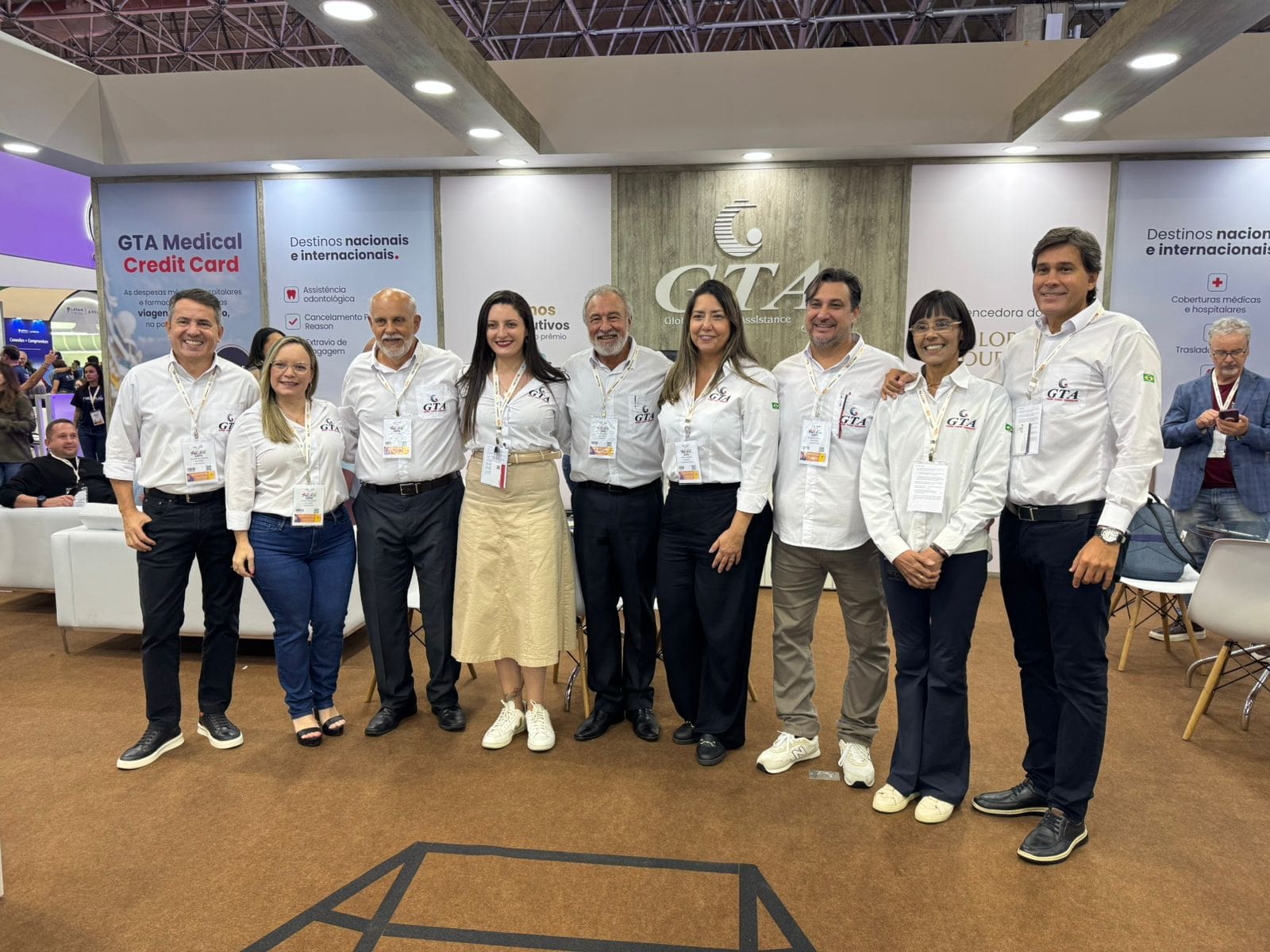 Equipe da GTA na ABAV Expo no Rio Centro