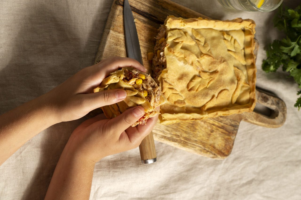 Empadão goiano é prato típico de Goiás