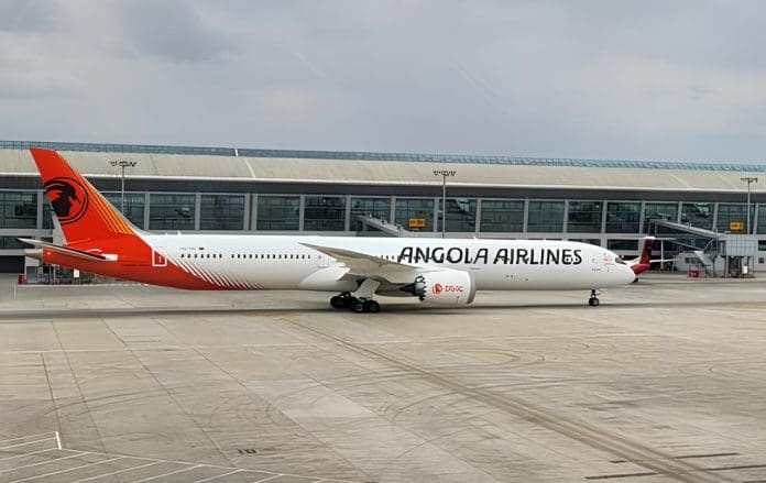 TAAG recebe terceiro Boeing 787 Dreamliner