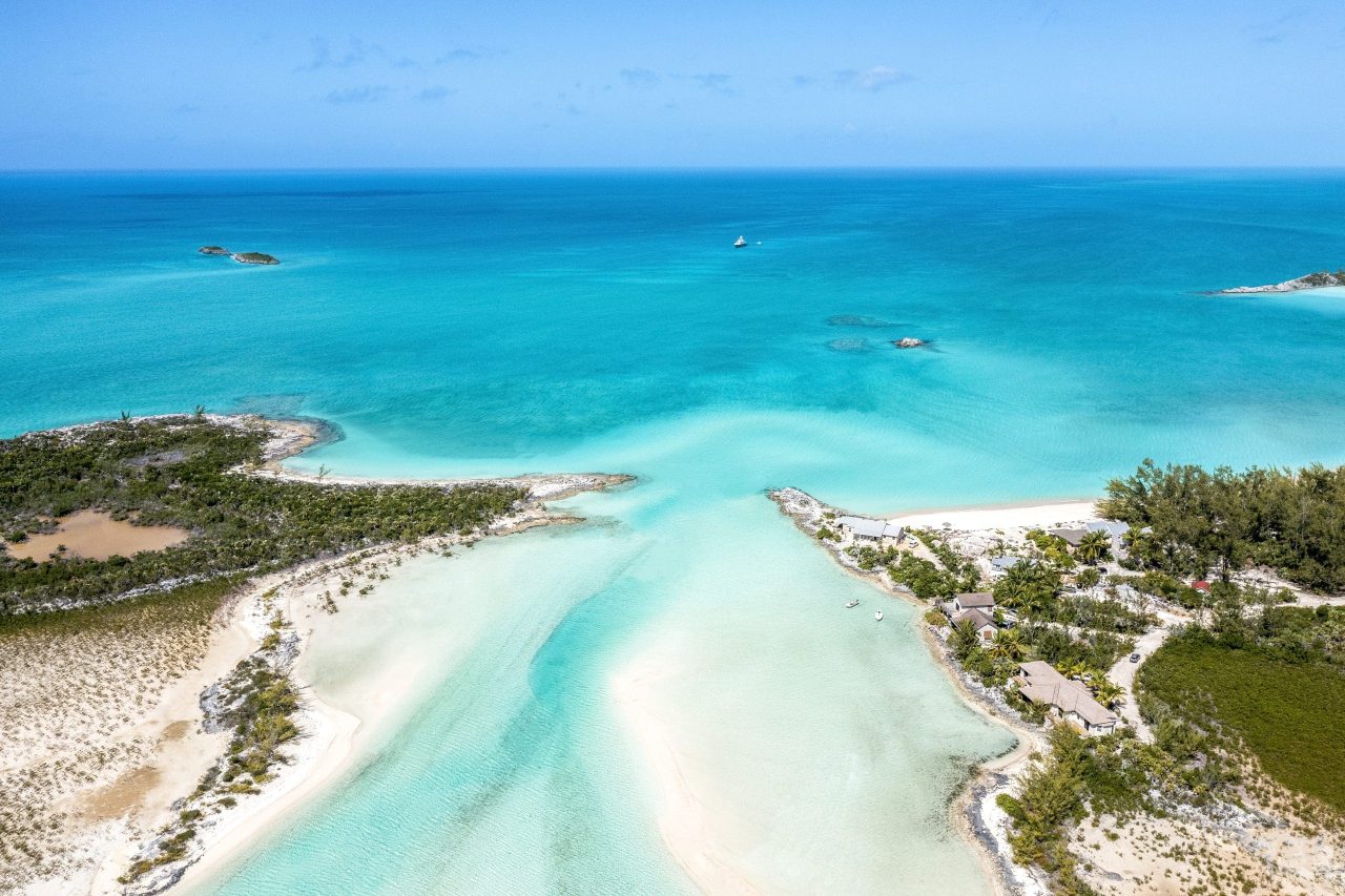 Bahamas ampliam rotas e reforçam turismo internacional em 2026