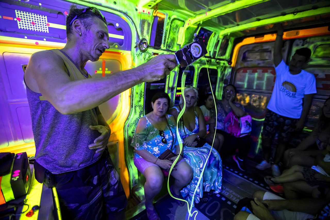 CineSolar leva cinema gratuito a 180 cidades brasileiras em 2026