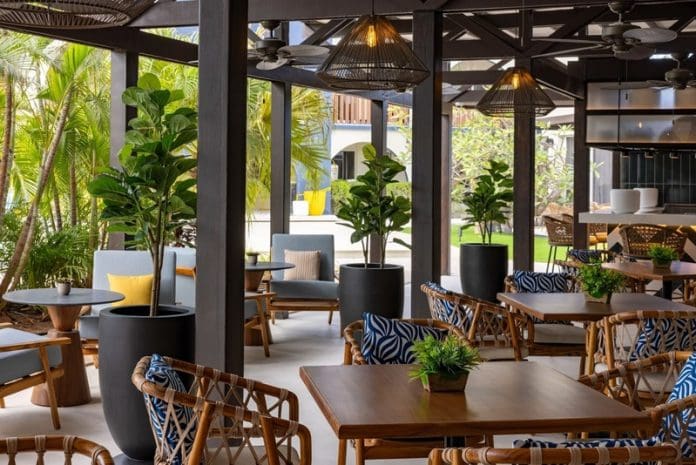 Voco Surfside Aruba inicia pré-abertura no Caribe