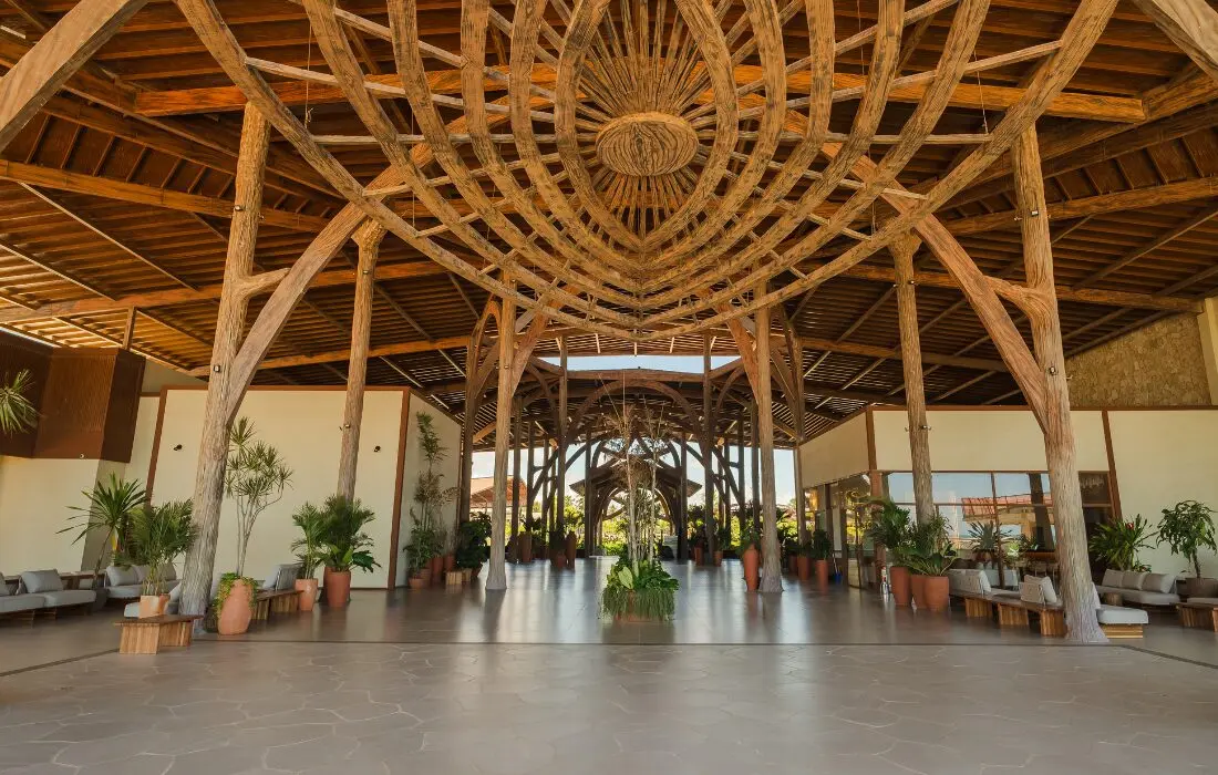 Tauá inaugura resort litorâneo e amplia presença no Nordeste