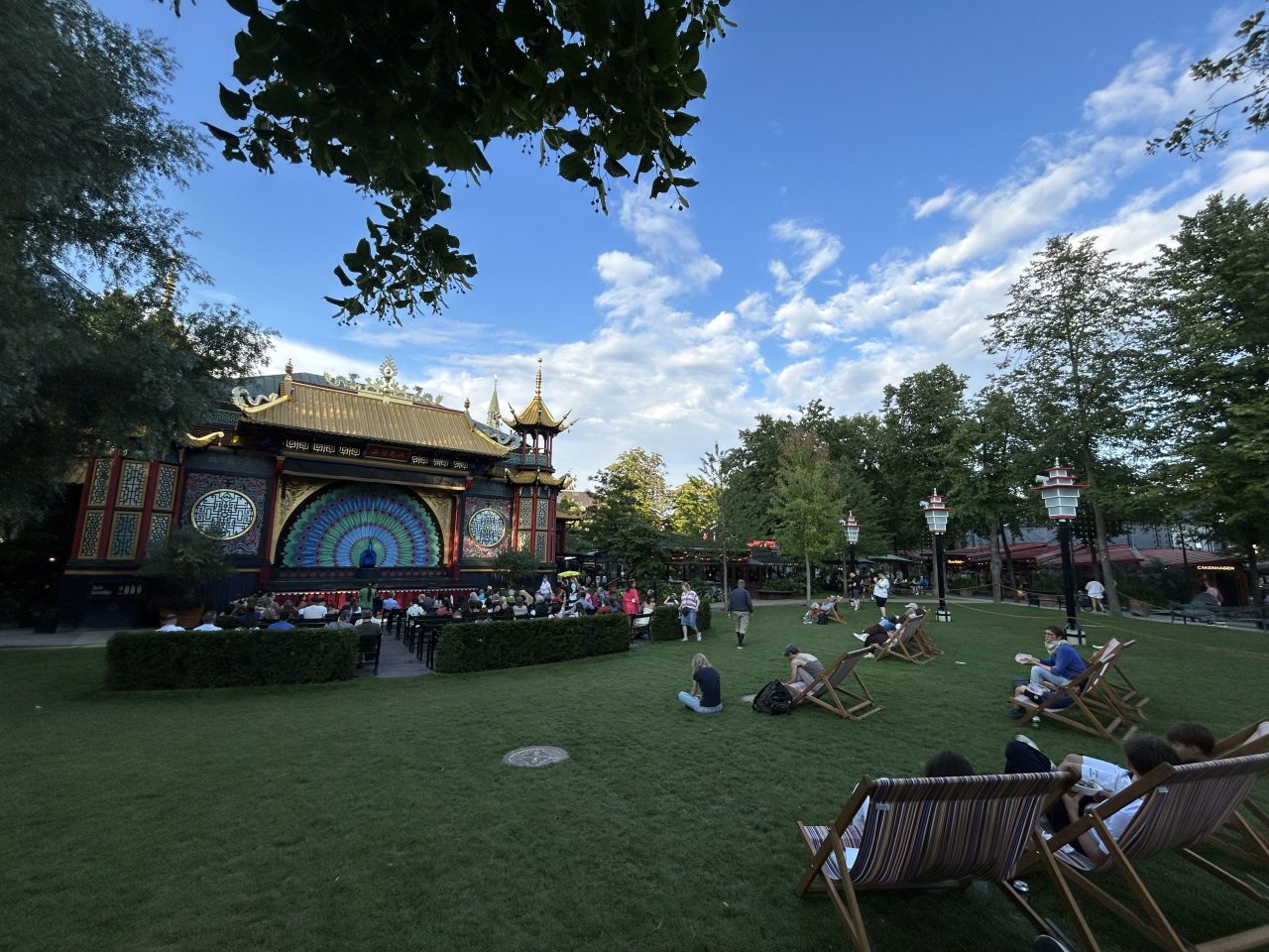 Jardins de Tivoli em Copenhague